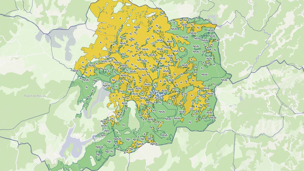Aperçu cartographique de Murat-sur-Vèbre, centré sur la commune