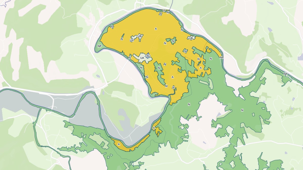 Aperçu cartographique de Le Riols, centré sur la commune