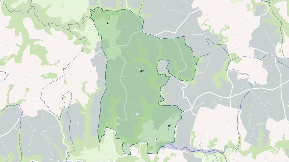 Aperçu cartographique de Trévien, centré sur la commune