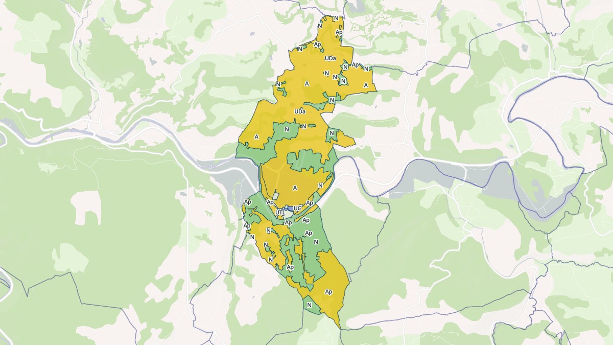 Aperçu cartographique de Féneyrols, centré sur la commune