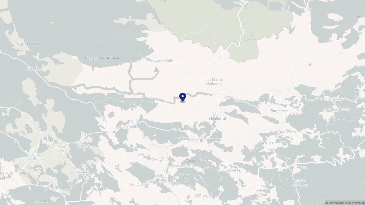 Aperçu cartographique de Châteaudouble, centré sur la commune