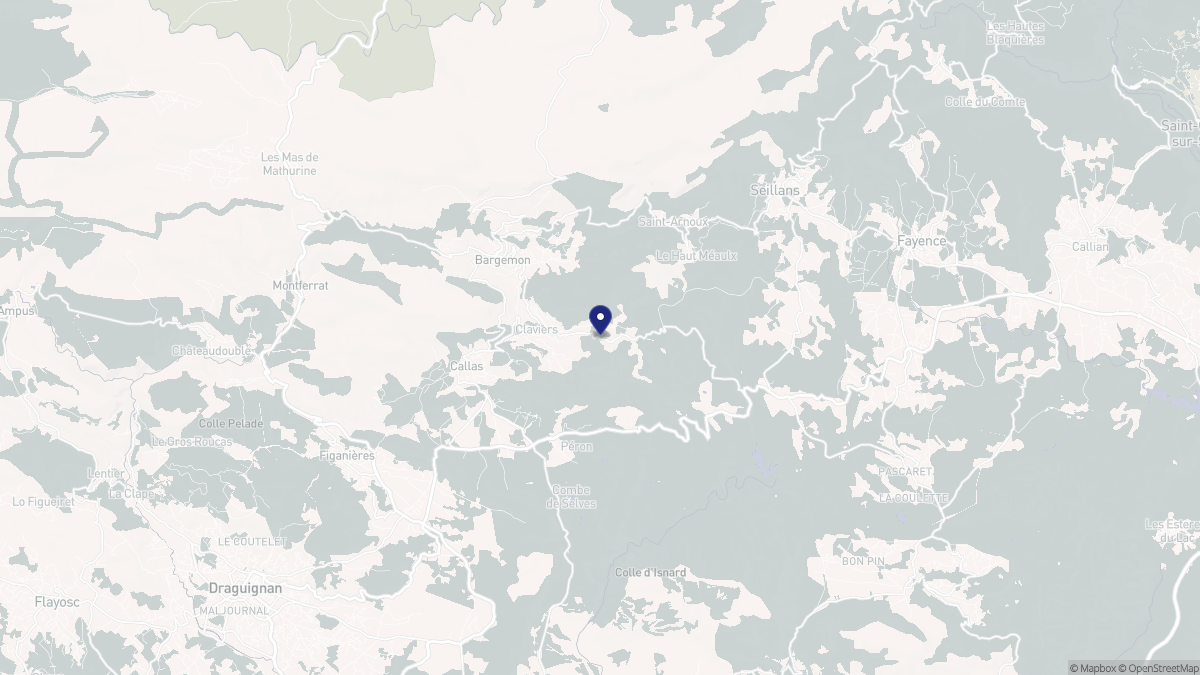 Aperçu cartographique de Claviers, centré sur la commune