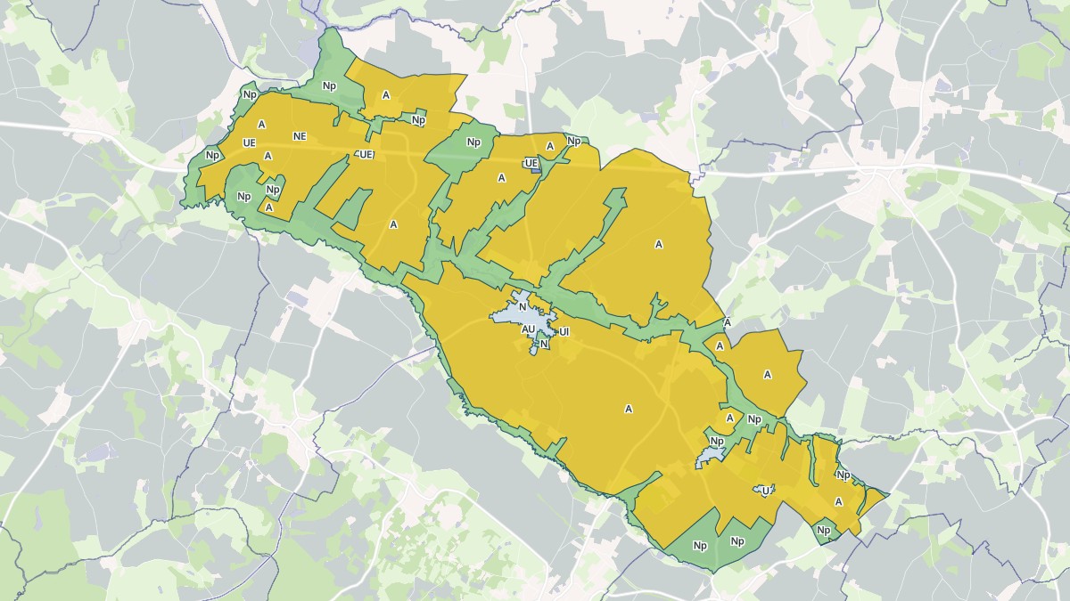 Aperçu cartographique de Bazoges-en-Pareds, centré sur la commune