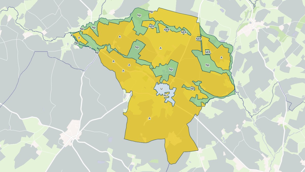 Aperçu cartographique de Loge-Fougereuse, centré sur la commune