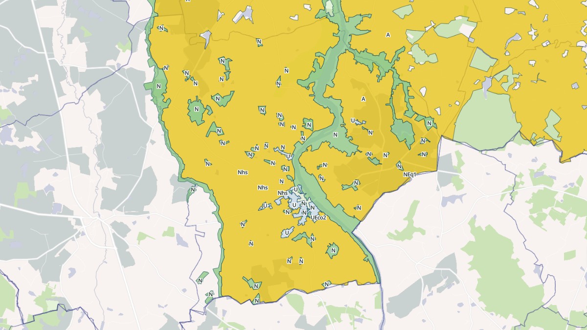 Aperçu cartographique de Availles-Limouzine, centré sur la commune