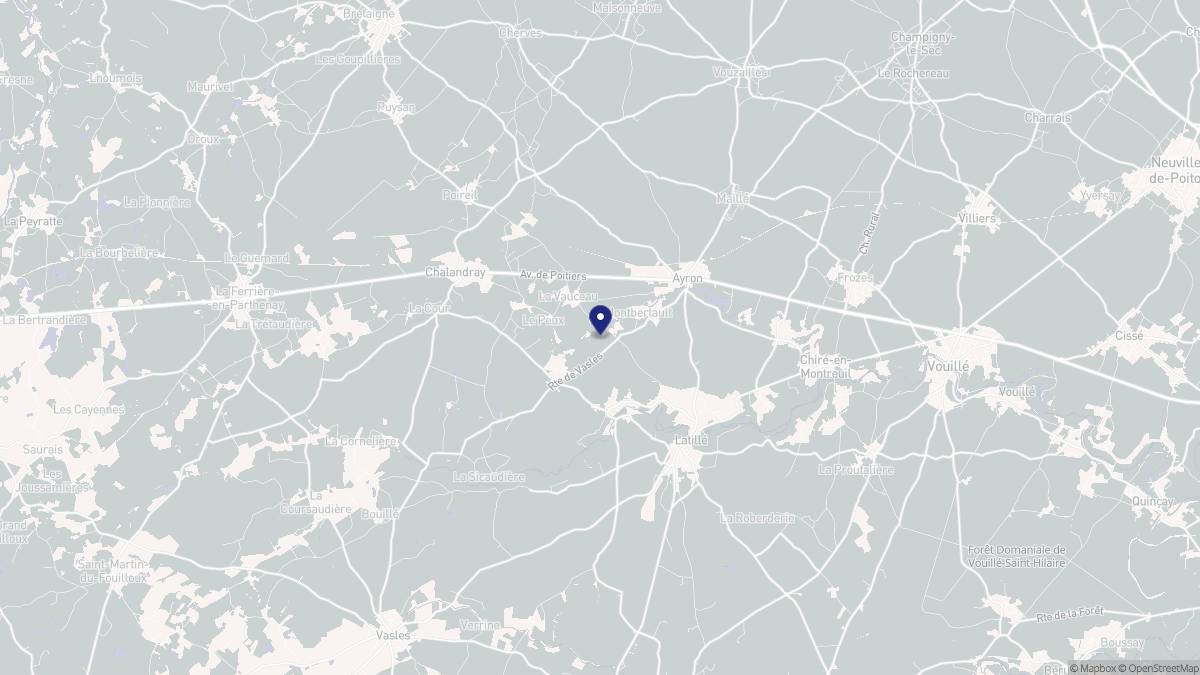 Aperçu cartographique de Ayron, centré sur la commune