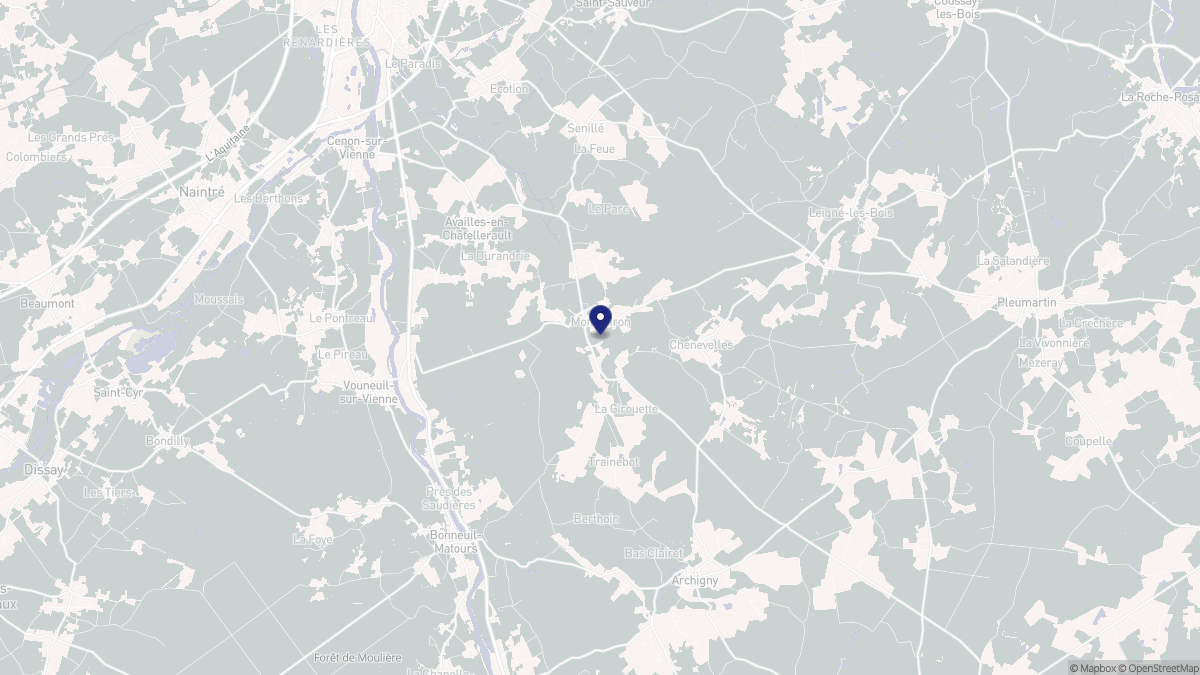 Aperçu cartographique de Monthoiron, centré sur la commune