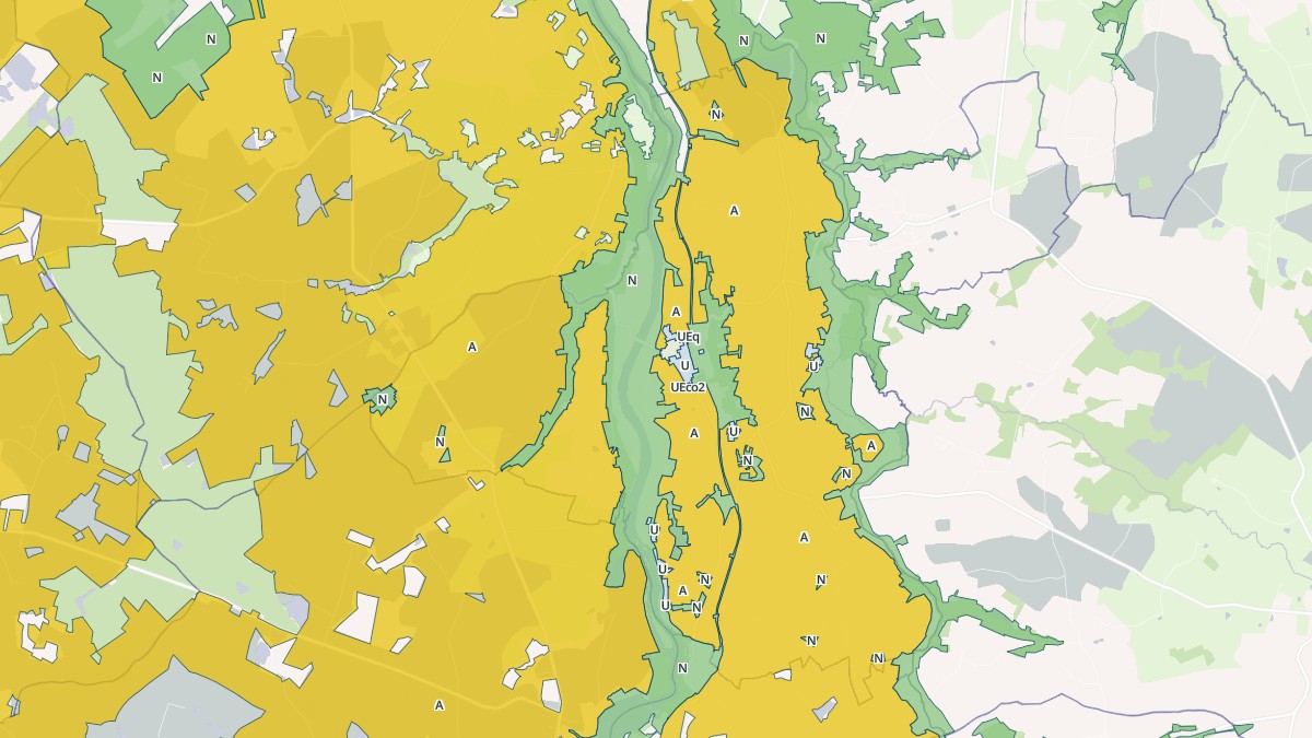 Aperçu cartographique de Moussac, centré sur la commune