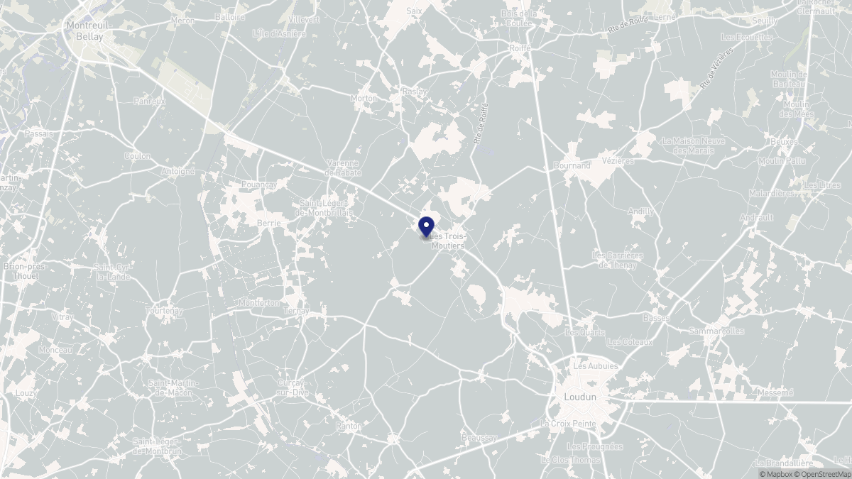 Aperçu cartographique de Les Trois-Moutiers, centré sur la commune