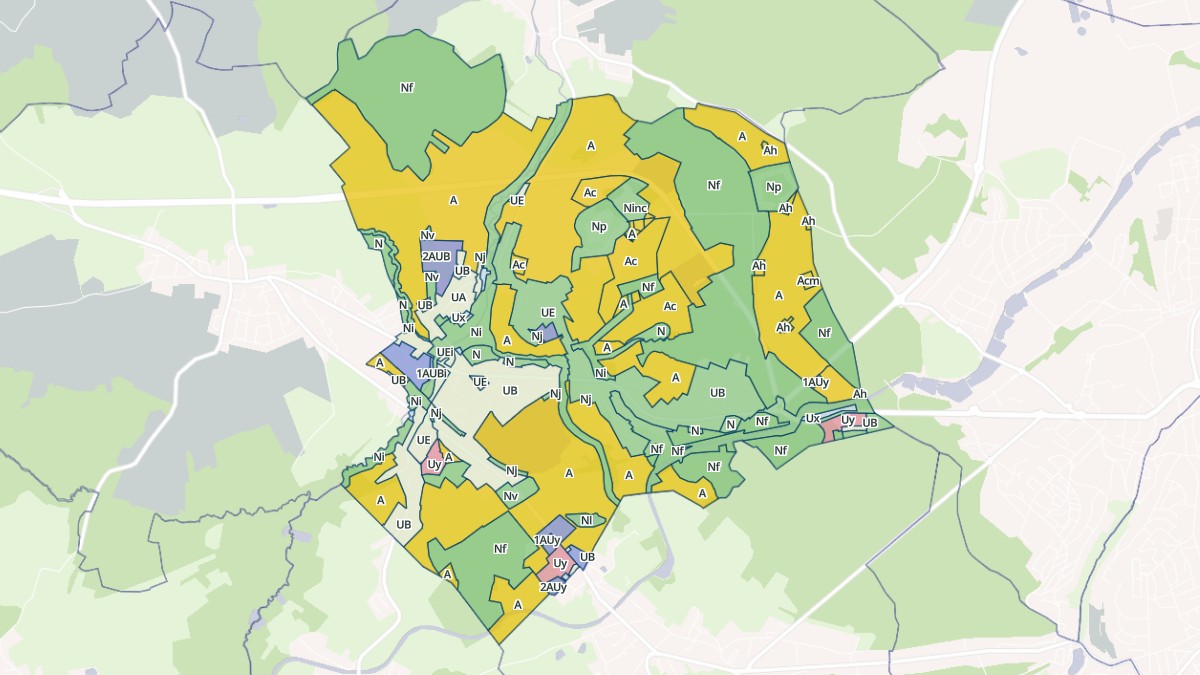 Aperçu cartographique de Uxegney, centré sur la commune