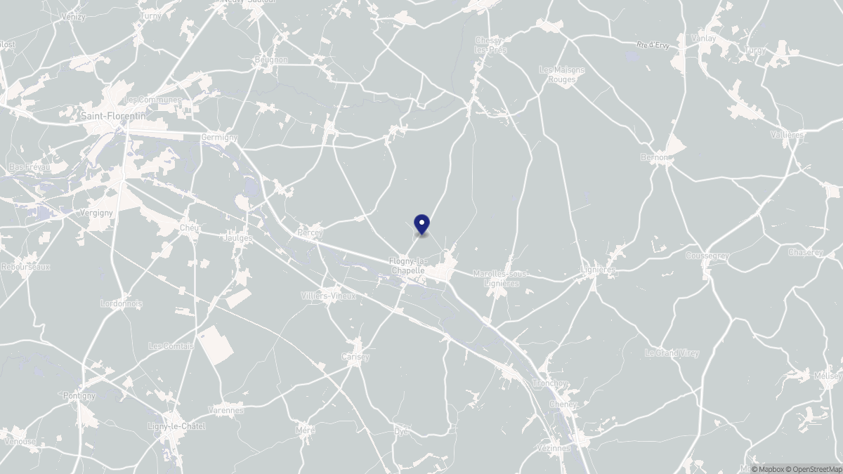 Aperçu cartographique de Flogny-la-Chapelle, centré sur la commune