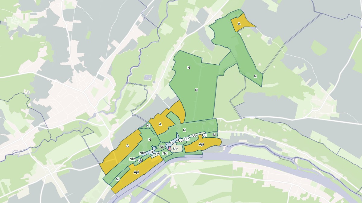 Aperçu cartographique de La Roche-Guyon, centré sur la commune